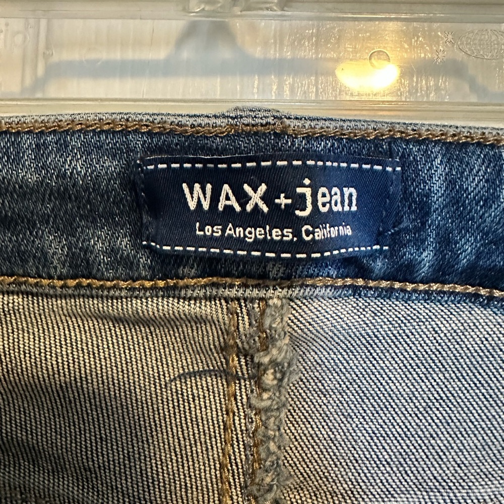 Jeans - Picture 3 of 3
